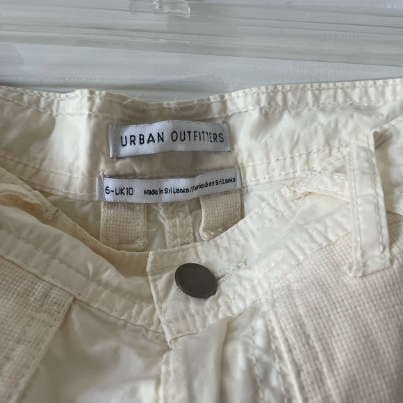 Urban Outfitters Cream Cargo Pants - Picture 3 of 3